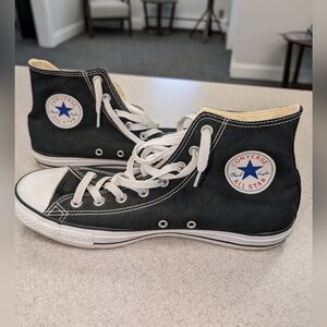 Men's Converse Chuck Taylor All Star sneakers, size 10